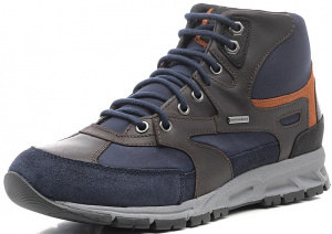 Спортивные мужские кроссовки